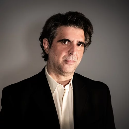 Γιώργος Γάλλος: "Το θέατρο είναι ένα Θείο δώρο από τον άνθρωπο στον άνθρωπο"