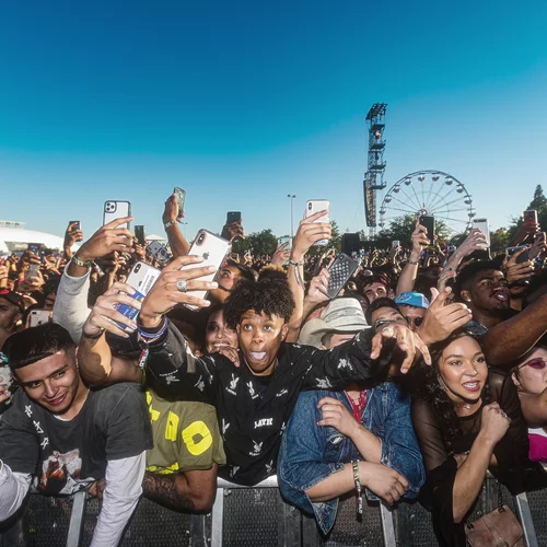 Ταινίες και ντοκιμαντέρ που θα δούμε στο Netflix τον Ιούνιο