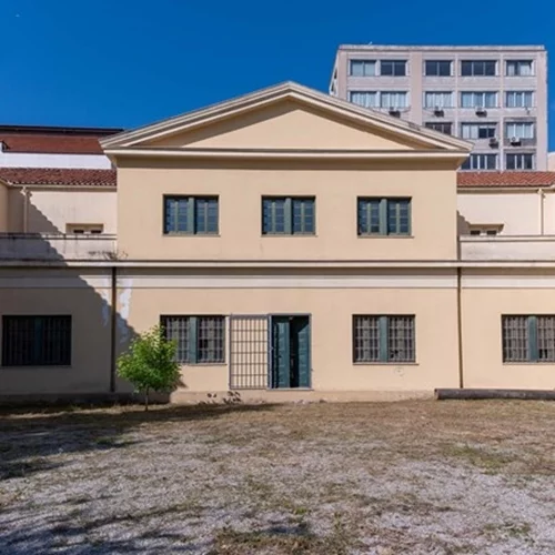 Τα κτίρια δεν κάνουν το έργο