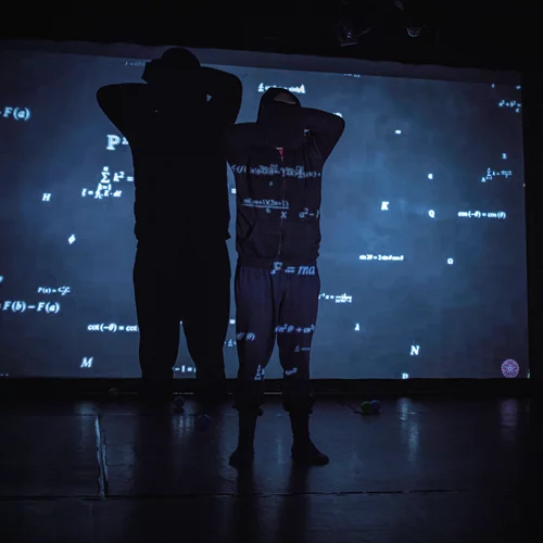 Πώς συνδέεται ο μαθηματικός Κωνσταντίνος Καραθεοδωρής με το θέατρο;