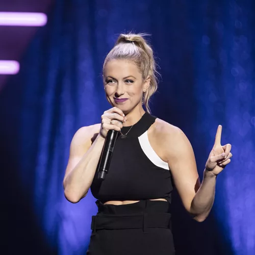 Iliza Shlesinger - Iliza! Live