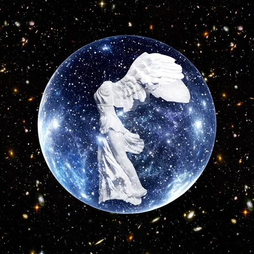 Η Νίκη της Σαμοθράκης εισβάλλει στο καλλιτεχνικό σύμπαν της Αμαλίας Σωτηροπούλου στην γκαλερί "7"