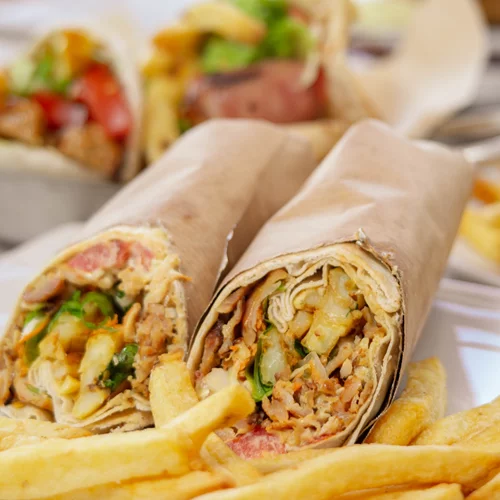 "Πιάτσα Καλαμάκι": Διαχρονικά το σουβλάκι της καρδιάς μας