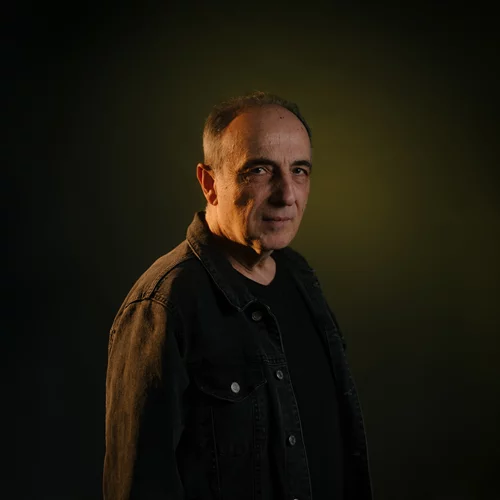 Για την playlist της εβδομάδας ο Γιώργος Καρράς μας γράφει μια "κασέτα, όπως παλιά"