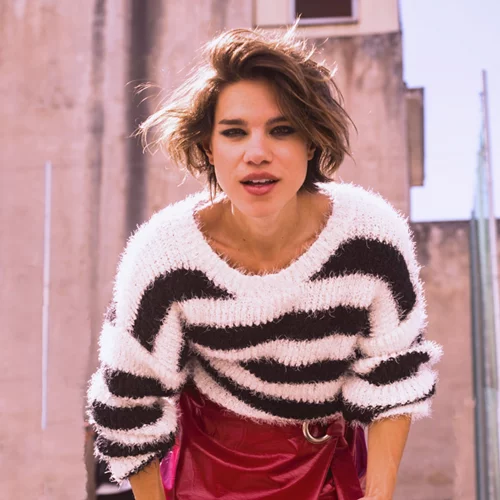 "Carols For A Cause": Η Monika τραγουδάει για καλό σκοπό