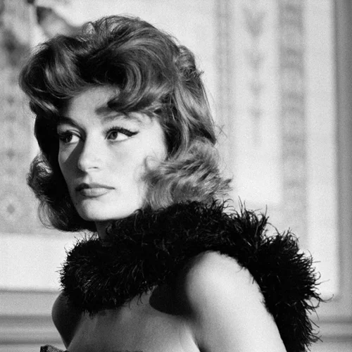 Μια βραδιά με τη "Λόλα" της Ανούκ Εμέ