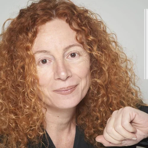 "Του Λύκου": Η Κατερίνα Νικολάου έγραψε ένα βιβλίο και έκλεισε τον έρωτά της εκεί