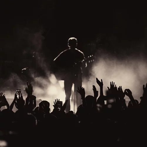 Νέα ημερομηνία για τον Σωκράτη Μάλαμα στην Αθήνα