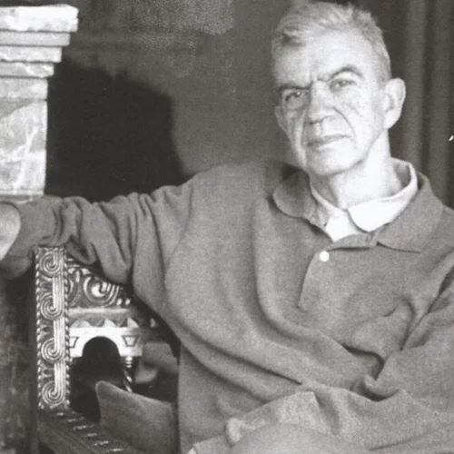 "Μια νοερή βόλτα, στην Αθήνα του Μένη Κουμανταρέα": Ένα αφιέρωμα για τον μεγάλο συγγραφέα στον Ιανό