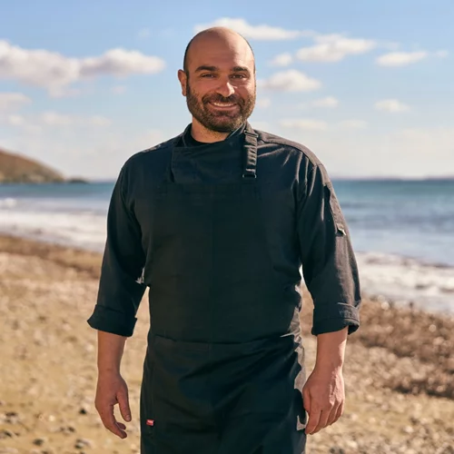 Η Μαραθιά ανοίγει τη σεζόν δυναμικά με νέο σεφ στις επάλξεις