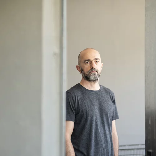 Σταύρο Γασπαράτο, πώς θα ήταν να βρισκόμασταν μέσα σε ένα πιάνο;