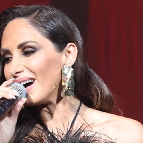 Η Λένα Ζευγαρά ερμηνεύει ξανά τραγούδι του Φοίβου