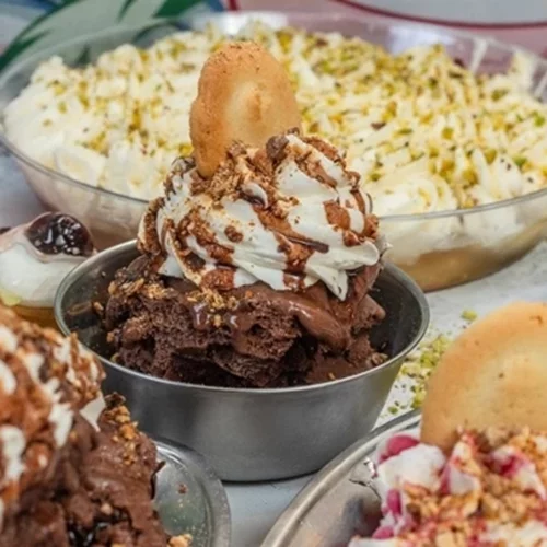 Στην Πατησίων, για το παγωτό μιας ρετρό Αθήνας