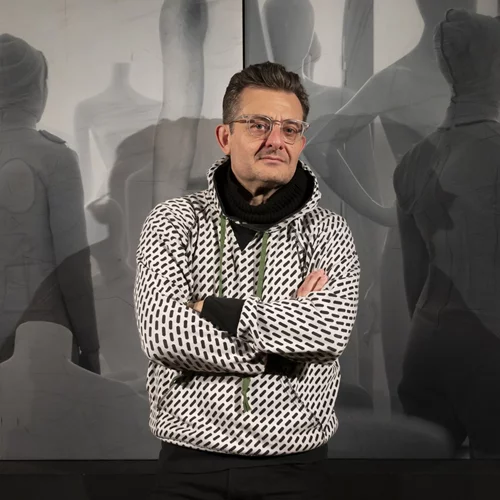 Το πειραματικό εικαστικό πρότζεκτ του Γιώργου Δρίβα εγκαινιάζεται στο Μέγαρο Μουσικής