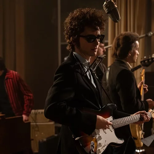 "SNL": Ο Τίμοθι Σαλαμέ ερμηνεύει τα τραγούδια του Μπομπ Ντίλαν