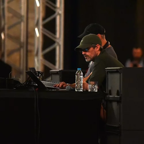 Autechre: Σινιάλα ηλεκτρονικής ευφυΐας σε ένα "σκοτεινό" Ηρώδειο