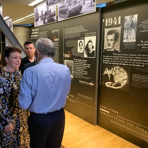 Τρίκαλα: Η Υπουργός Πολιτισμού εγκαινίασε το Μουσείο Τσιτσάνη και το Δίδυμο Οθωμανικό Λουτρό