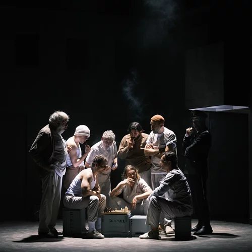 Happy Productions : Γιορτές στη σκηνή με έργα για όλα τα γούστα