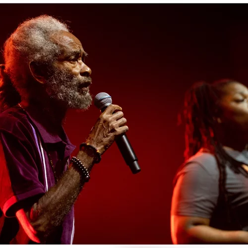 Μax Romeo: Κυνήγησε τον Λούσιφερ στο Διάστημα για μια τελευταία φορά, παρέα με το ενθουσιασμένο "Fuzz"