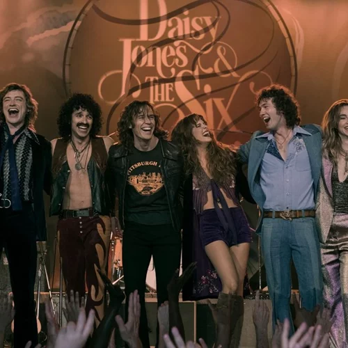 "Daisy Jones & the Six": Μία μουσική ωδή στην κουλτούρα των 70s, εμπνευσμένη από τους Fleetwood Mac