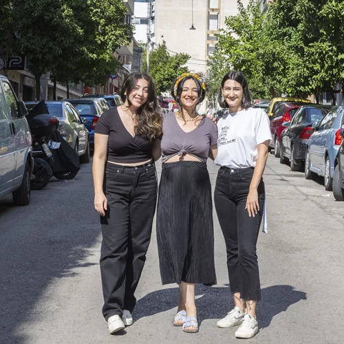 Η Αλεξάνδρα, η Βρισηίδα και η Ξανθή μετατρέπουν το πάθος τους σε επαγγελματική επιτυχία, με βάση τους μια γειτονιά στην Πανόρμου