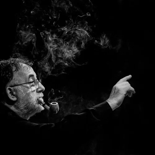 6 λόγοι για να μη χάσουμε τη βραδιά με τα "Μπλουζ του Θάνου"