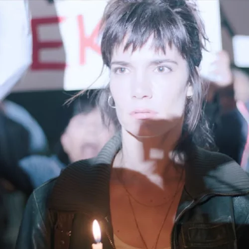 6 πρωτότυπες σειρές του  ΑΝΤ1+ ιδανικές για καλοκαιρινό binge-watching