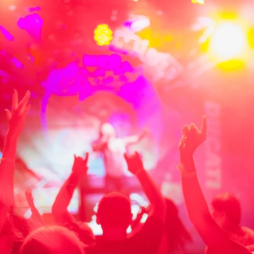 7 συναυλίες για να ξεκινήσεις τη νέα σεζόν δυναμικά