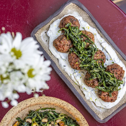 Δέκα μέρη για υπερτίμια ελληνική κουζίνα στην Αθήνα