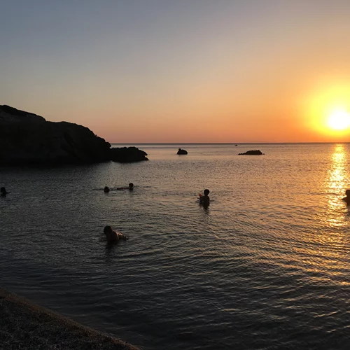 Όλο μου το καλοκαίρι η μισή Σκύρος