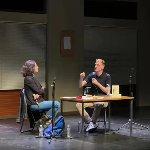 "Η Μονίκ δραπετεύει": ο Εντουάρ Λουί ντρεπόταν να γράψει μια ιστορία χαράς