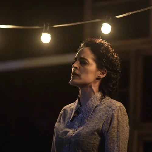 Η Χριστίνα Μαξούρη λέει ξανά τα "Τραγούδια της Σωτηρίας"