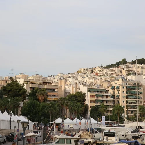 Συναντήσεις με συγγραφείς, εικαστικά και πολλές εκπλήξεις στην 35η Έκθεση Βιβλίου Πειραιά