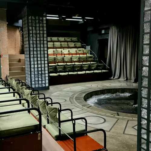 Ο "Άδειος Χώρος" γεμίζει με φωνές νέων δημιουργών στο Θέατρο της Οδού Κυκλάδων "Λευτέρης Βογιατζής"