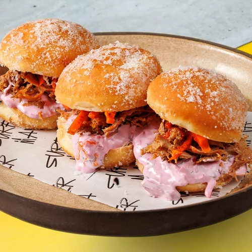 Το Surfer Maya ταξιδεύει στην Ελούντα