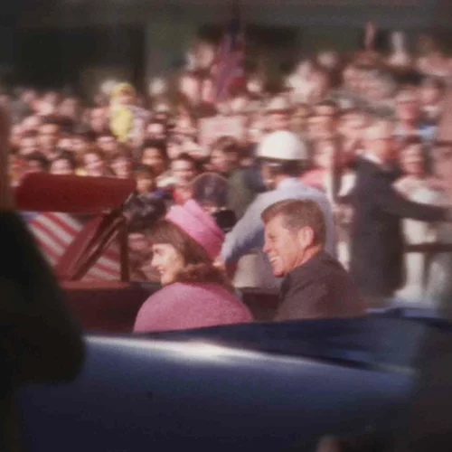 "JFK: Μία Ημέρα στην Αμερική": Η νέα μίνι σειρά του National Geographic για τα 60 χρόνια από τη δολοφονία του John F. Kennedy