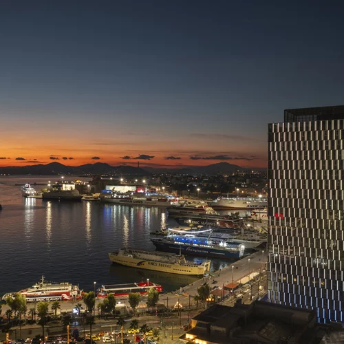 To mobile event Street Outdoors καταλαμβάνει τον Πύργο Πειραιά