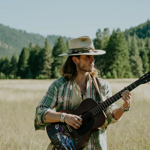 JJ, πώς είναι να βλέπεις όλο τον κόσμο να τραγουδάει το "Way Down We Go";