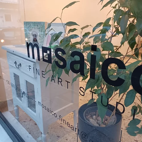 Το Mosaico Fine Art Studio παρουσιάζει "Δέκα ασπρόμαυρα έργα"