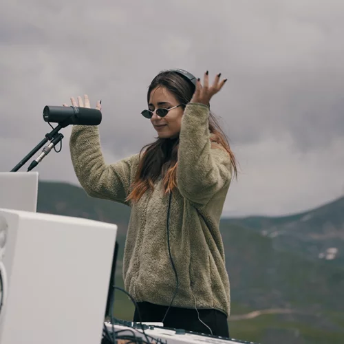 "Αναρωτιέμαι": Νέο τραγούδι και video clip από τη Billie Kark