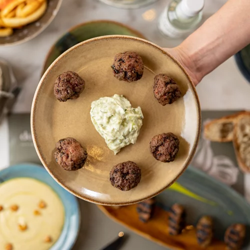 Στο 'Dopios Glyfada' για μεζεδοφαγία με φαντασία κι εντοπιότητα διά χειρός Χριστόφορου Πέσκια