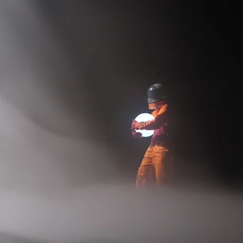 "White Dwarf": Η διαδραστική VR εγκατάσταση δια χειρός Γιολάντας Μαρκοπούλου στο Μουσείο Μπενάκη