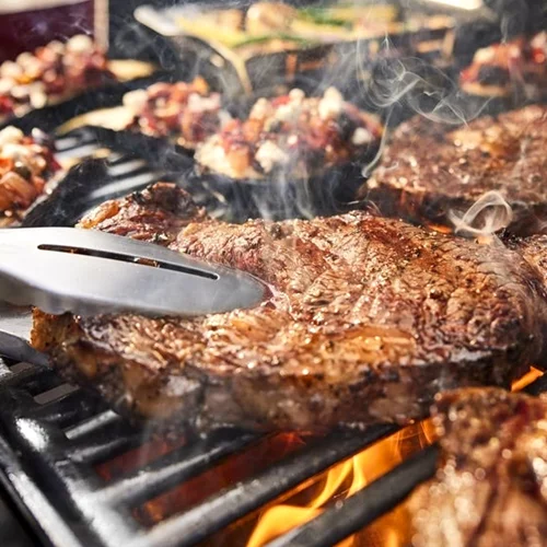 Black Friday στις ψησταριές Weber: Βρήκαμε δύο υπερμηχανήματα σε έκπτωση & το όνειρο κάθε άνδρα γίνεται πραγματικότητα