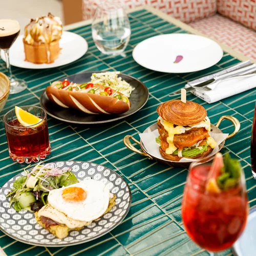 Για brunch στο "Beefbar Athens"