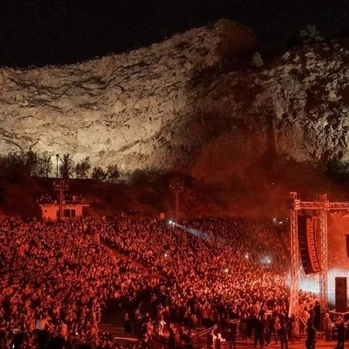 Ξεκίνησε η προπώληση για τη συναυλία του Σωκράτη Μάλαμα στο Κατράκειο