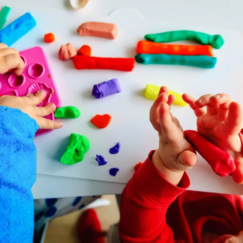 Δείτε τα εκπαιδευτικά προγράμματα για όλους του Ιδρύματος Β. & Μ. Θεοχαράκη