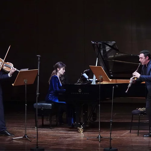 Ενδιαφέροντα ρεσιτάλ μουσικής δωματίου με απρόσμενα "τρίο" οργάνων