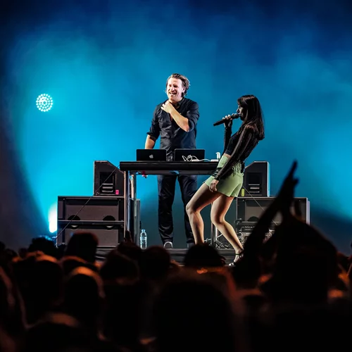 Διπλό πάρτι με τον Parov Stelar