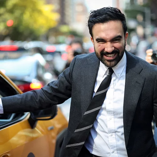 Ζοχράν Μαμντάνι: Ποιος είναι ο νέος Δήμαρχος της Νέας Υόρκης και τι υπόσχεται να αλλάξει στην πόλη