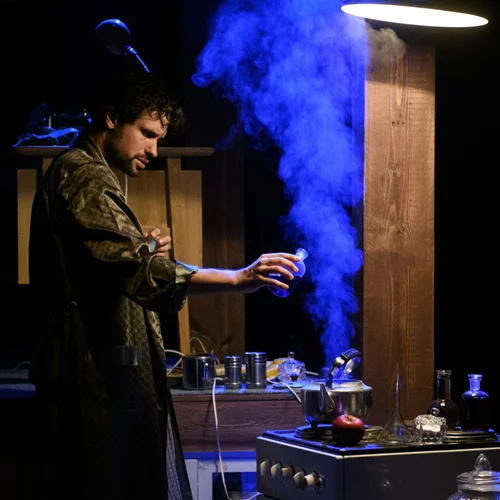 "Μηχανή του Τούρινγκ": Παράταση παραστάσεων μετά το Πάσχα